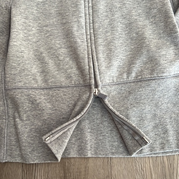 GAP up-down zipper w wrist finger holes 4 pockets Raglan sleeves - Picture 7 of 13